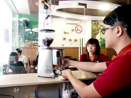 máy xay cà phê phục vụ mô hình cà phê nguyên chất rang xay tại chổ