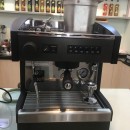 Sang quán cần thanh lý gấp nguyên bộ máy pha cà phê MAGISTER ES 60 và máy xay cà phê CARIMALI mới 95% giá 49.500.000đ .